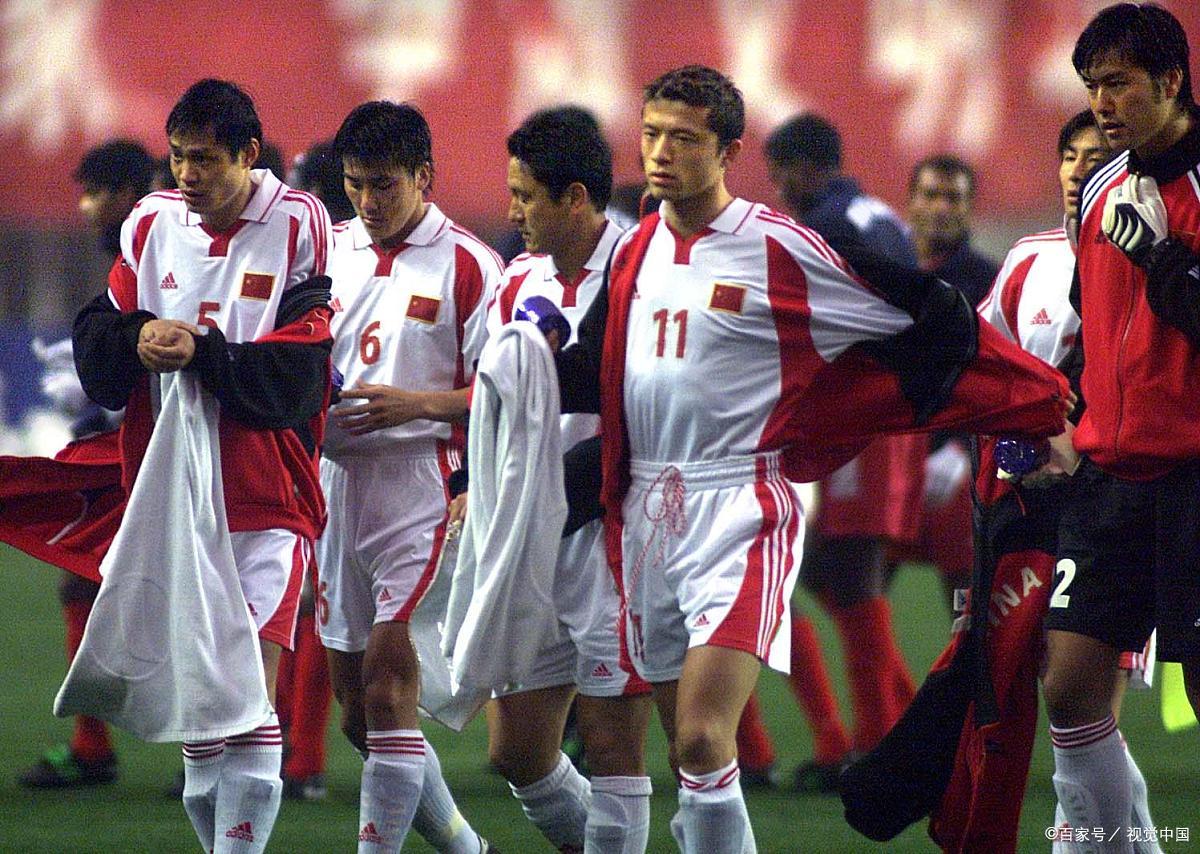 历史上的今日：足球场上的那些动人瞬间