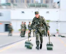 “战术大碰撞:教练如何调兵遣将扭转乾坤?” “战术大碰撞:教练如何调兵遣将扭转乾坤?”